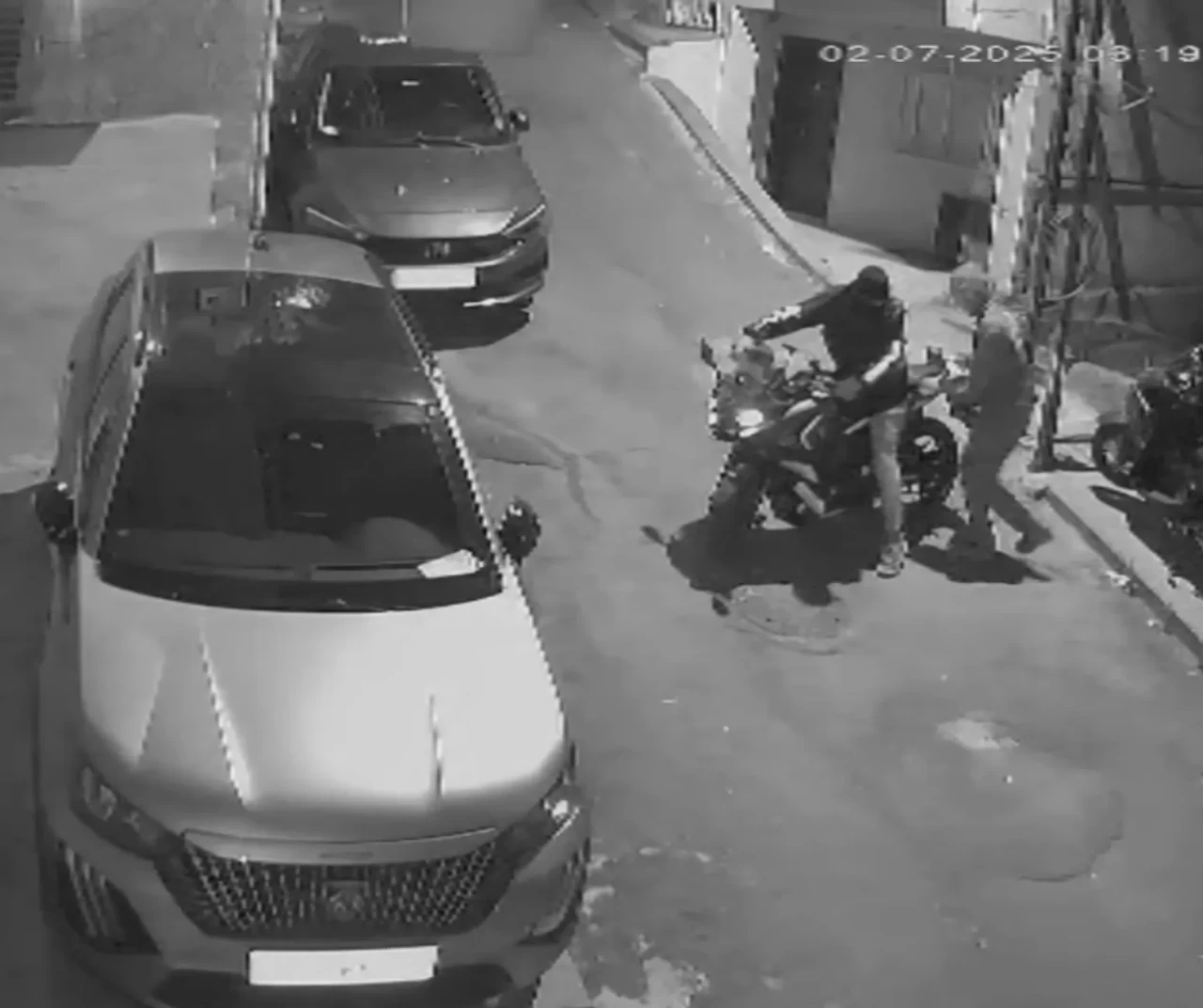 İstanbul’da motosiklet hırsızlığı çetesi çökertildi!