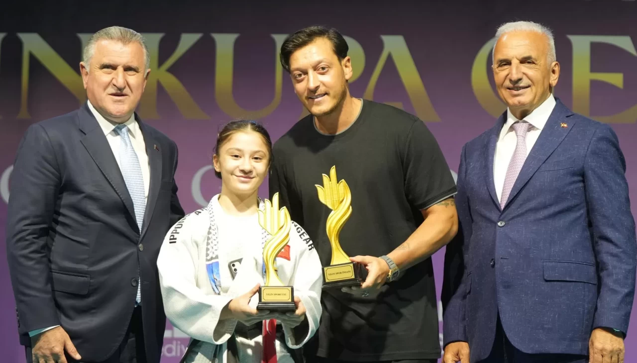 Bakan Osman Aşkın Bak: "Türkiye bir spor devrimi yaşamaktadır"