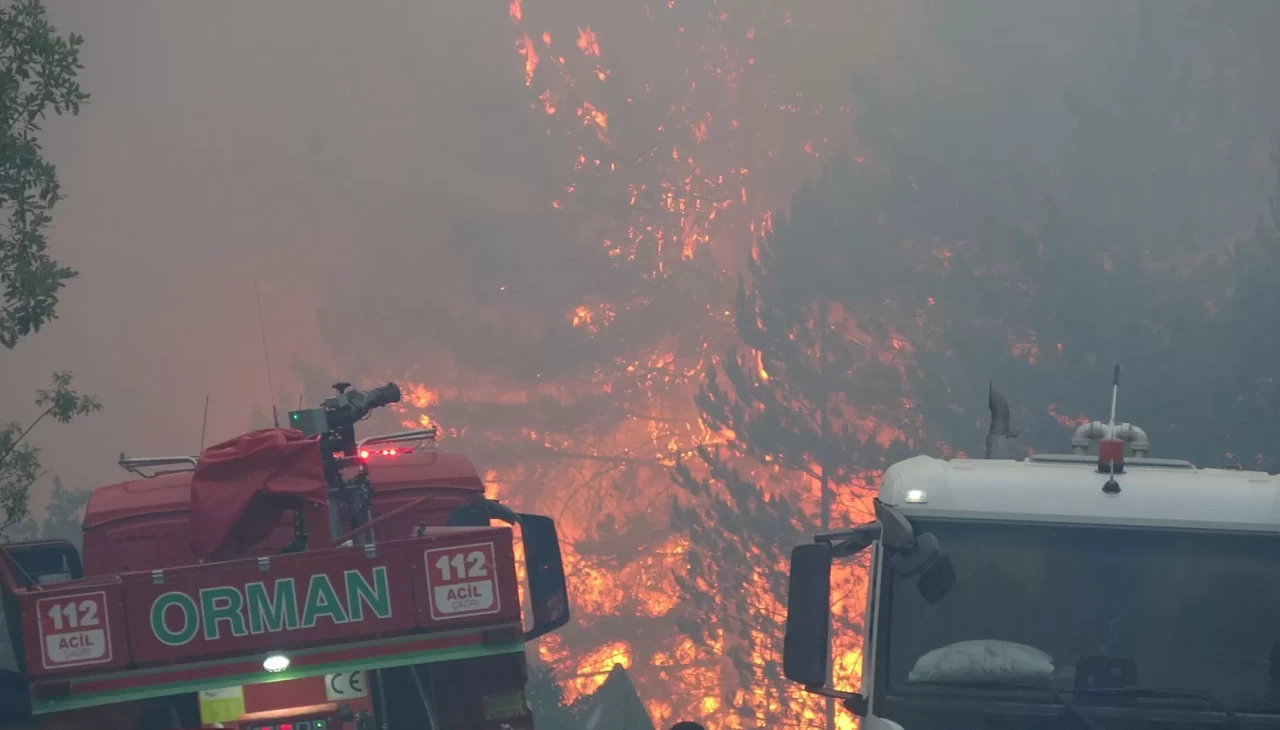 Kastamonu-Karabük sınırında çıkan ikinci yangına müdahale ediliyor