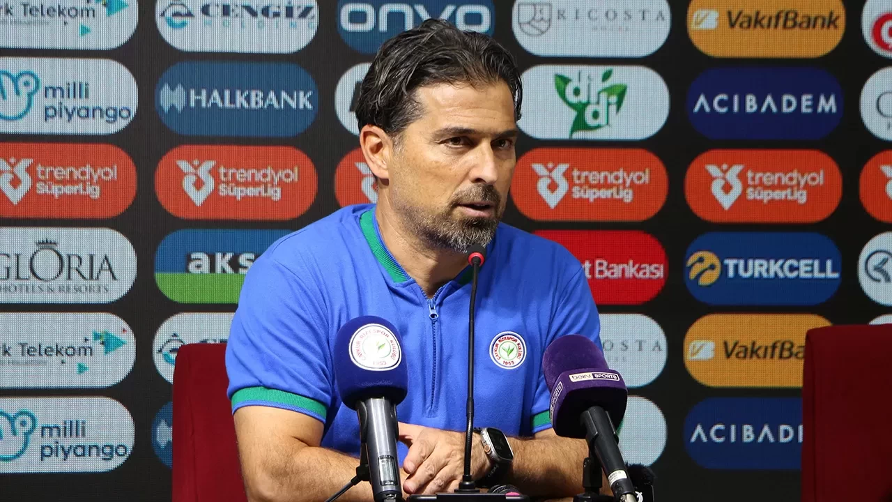İlhan Palut: “Her maç çırpınıyorum, Çaykur Rizespor saygı gören bir takım”