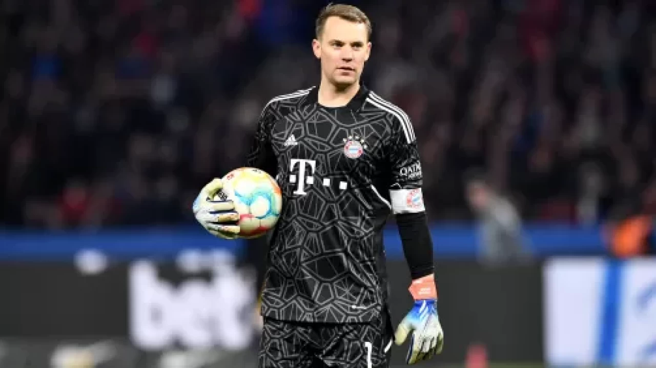 Bayern Münih'in kalecisi Manuel Neuer, Şampiyonlar Ligi'nde tarihe geçti