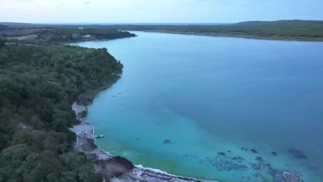 Terkos Barajı'nda suyun rengi yeşile döndü