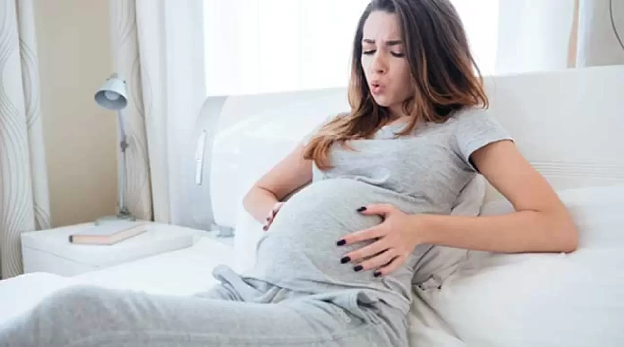 Hamilelikte mide yanması neden olur, nasıl geçer? İşte etkili öneriler