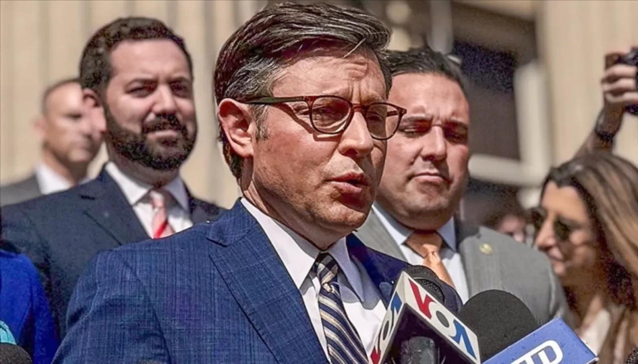 ABD Kongresi’nde bomba iddia: Trump, Epstein davasında FBI muhbiri”