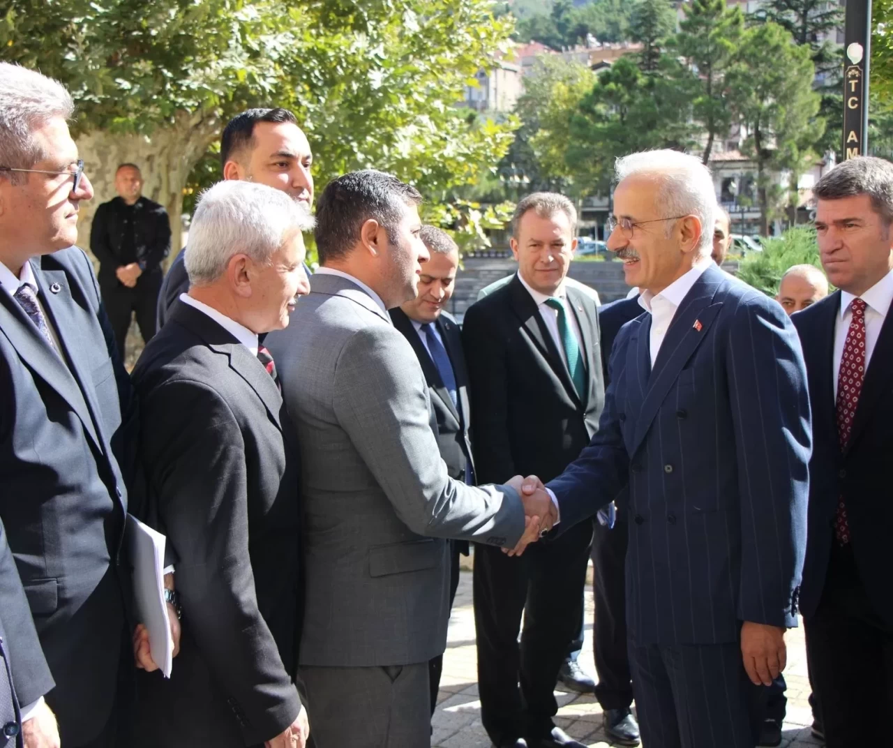 Bakan Uraloğlu: ‘Hizmetten öte, insanların gönlüne dokunduk’