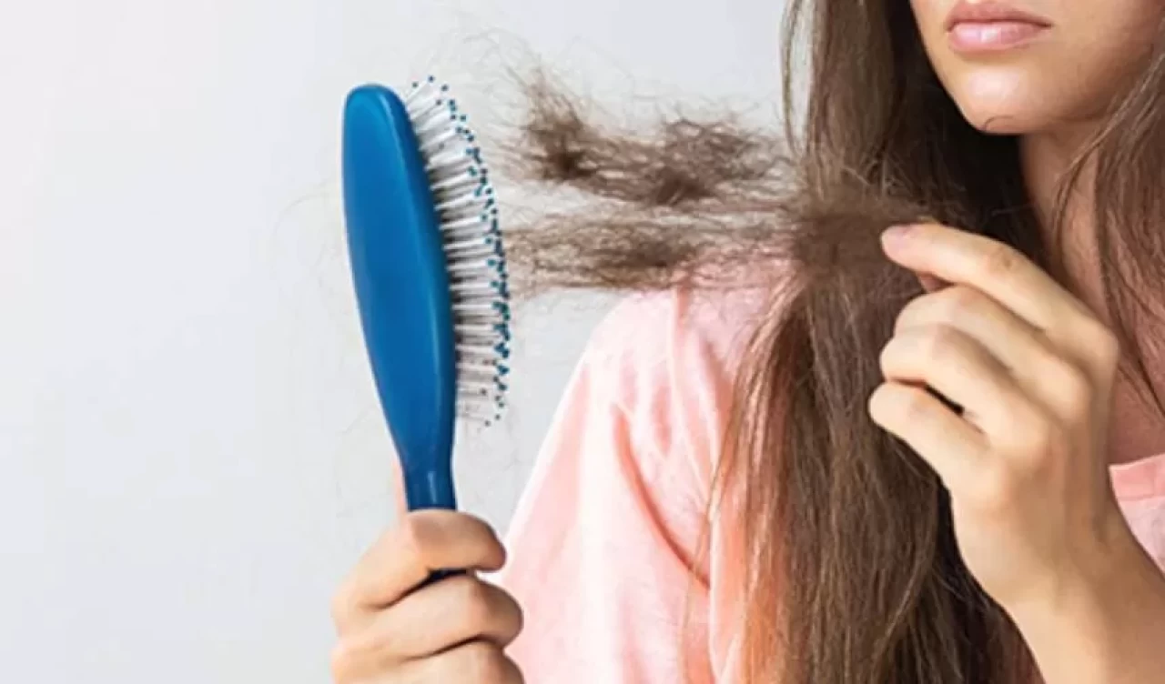 Genç yaşta saç dökülmesinin sebepleri ve çözüm yolları