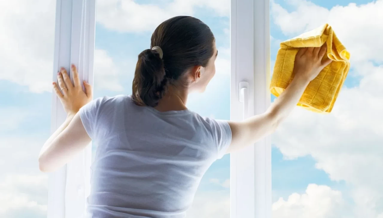 Sadece iki malzemeyle camlarınız pırıl pırıl olacak