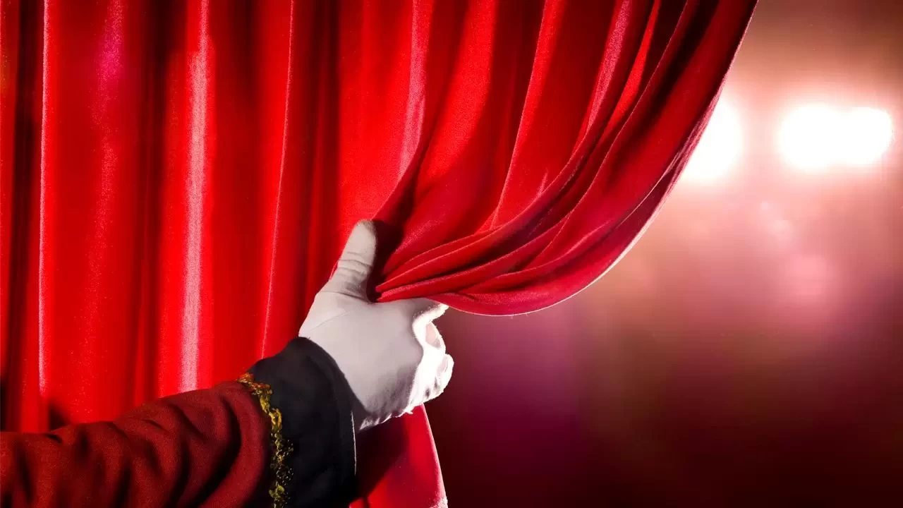 Devlet Tiyatroları, 1 Ekim'de perdelerini komedi oyunlarıyla açacak