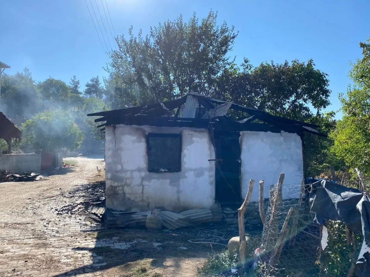 Sinop’ta yangın: 1 ev kullanılamaz hale geldi