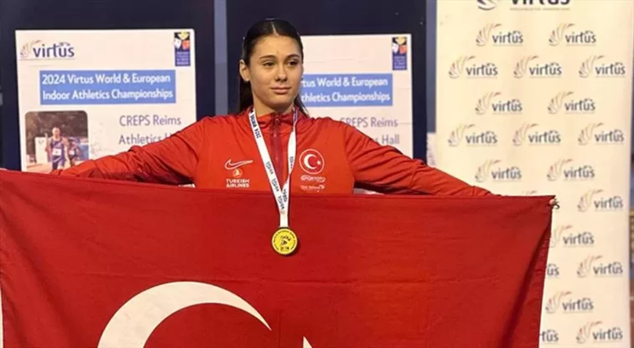 Aysel Önder, Para Atletizm Dünya Şampiyonası’nda dünya rekoru kırarak altın madalya kazandı
