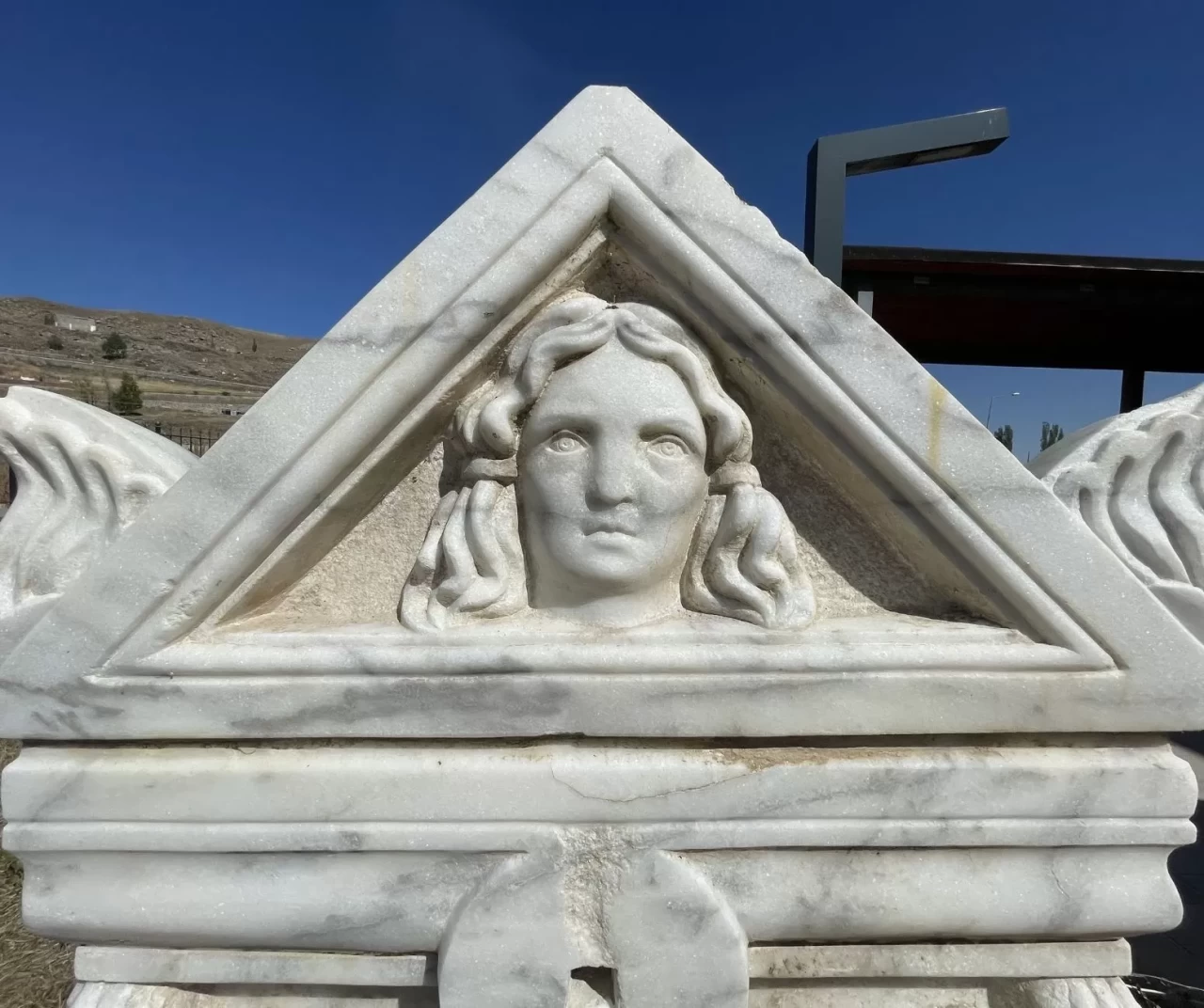 Patnos’ta ele geçirilen 2 lahit sahte çıktı