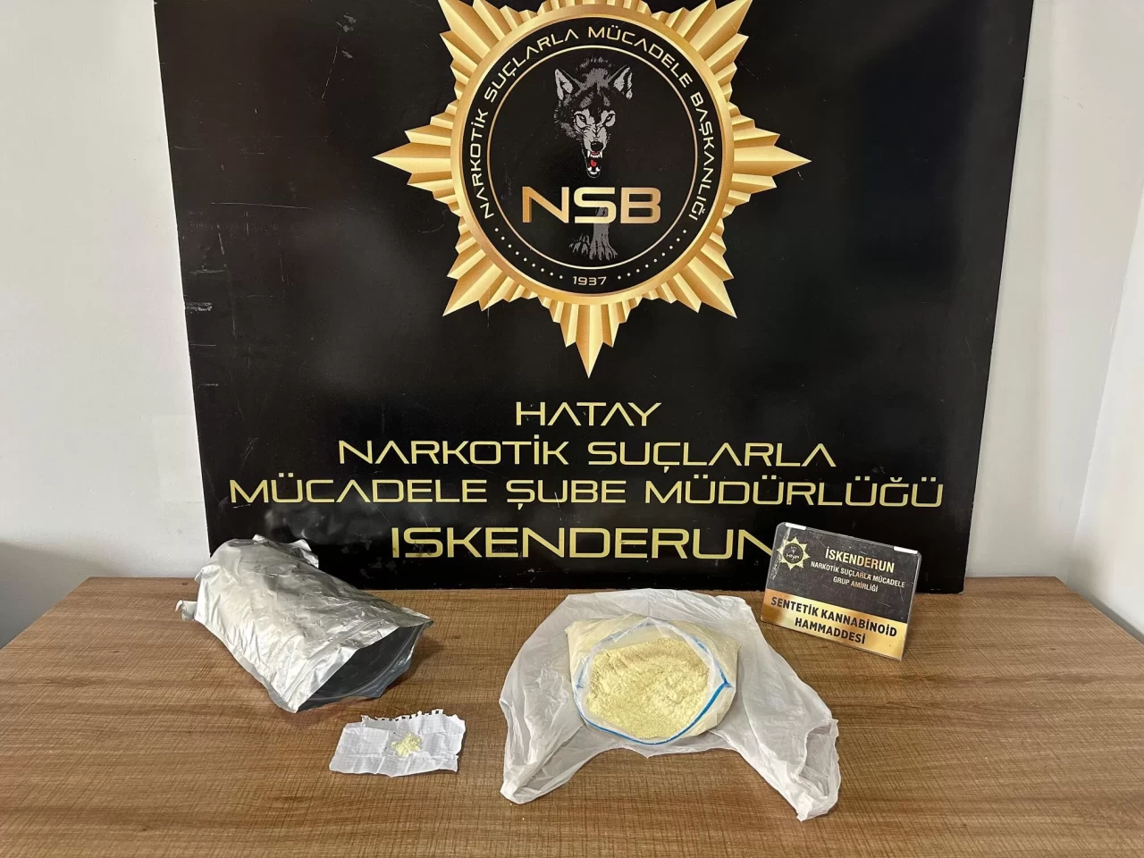 Hatay'da uyuşturucu operasyonunda yakalanan 5 zanlı tutuklandı