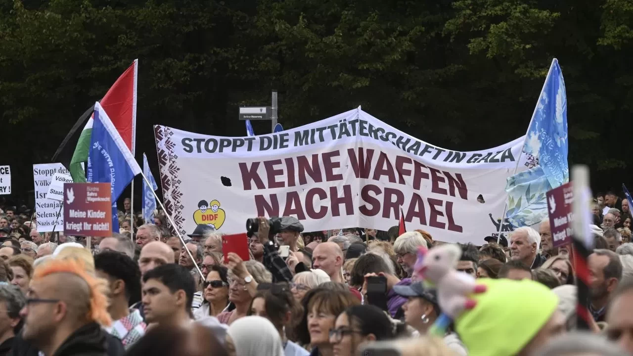 Berlin'de "Gazze'de soykırımı durdurun" çağrısı