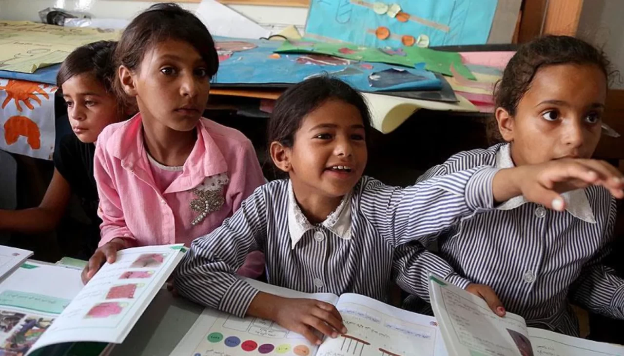 İsrail’in yıkım kararıyla çocukların eğitimi tehdit altında