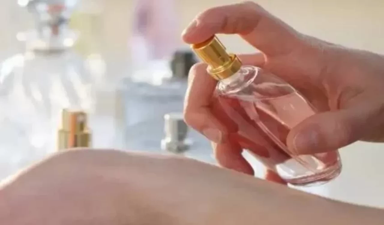 Kokunuz sizi anlatır! Hangi mevsimde hangi parfümü kullanmalısınız