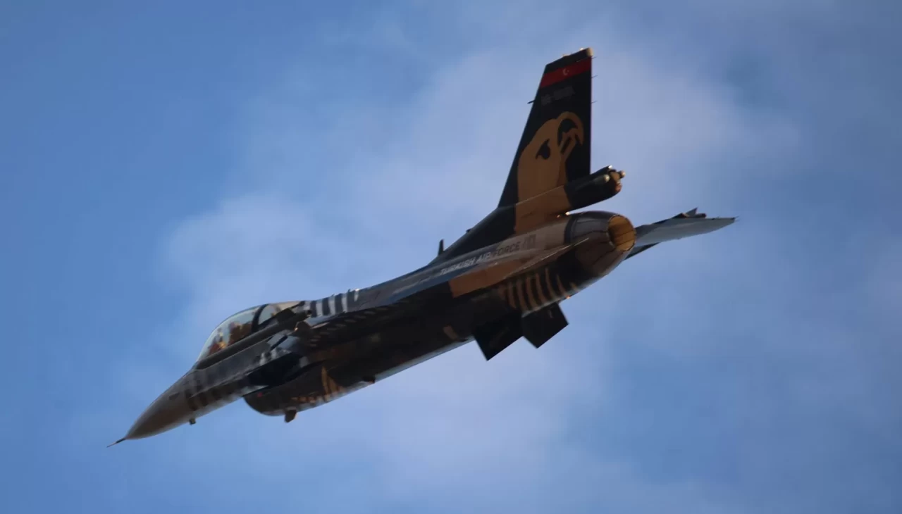 Sivas'ta SOLOTÜRK'ten nefes kesen gösteri