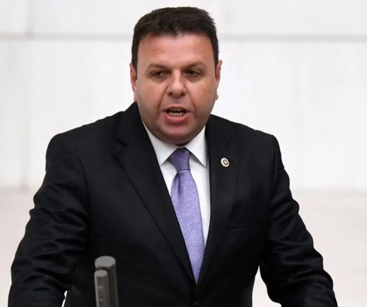 Milletvekili Ün'ün aracıyla kaçakçılık yaptıkları iddia edilen iki kişinin yargılanmasına başlandı