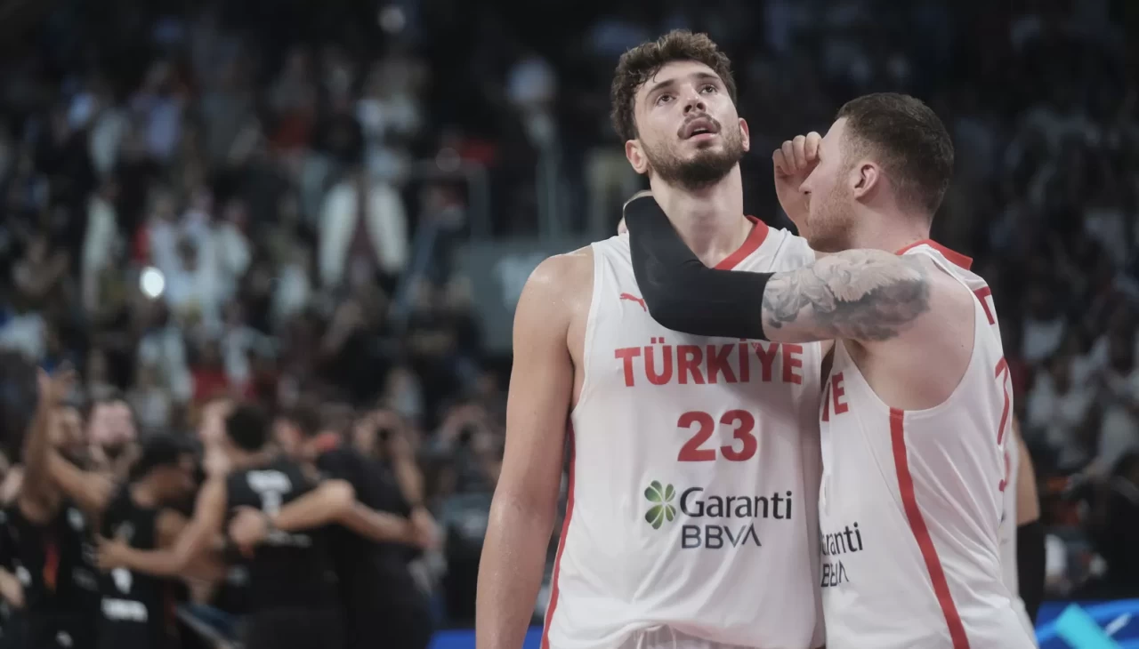 Alperen Şengün, şampiyonanın en iyi 5'ine seçildi