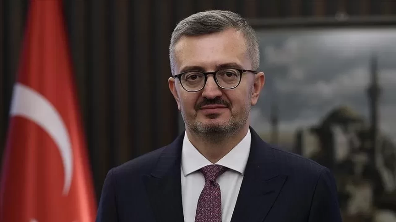 İletişim Başkanı Duran, yeni eğitim öğretim yılını kutladı