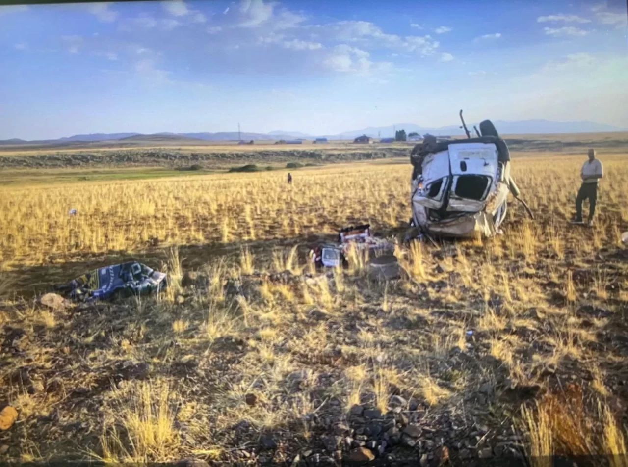 Erzurum'da feci kaza: Takla atan araçta 3 kişi hayatını kaybetti