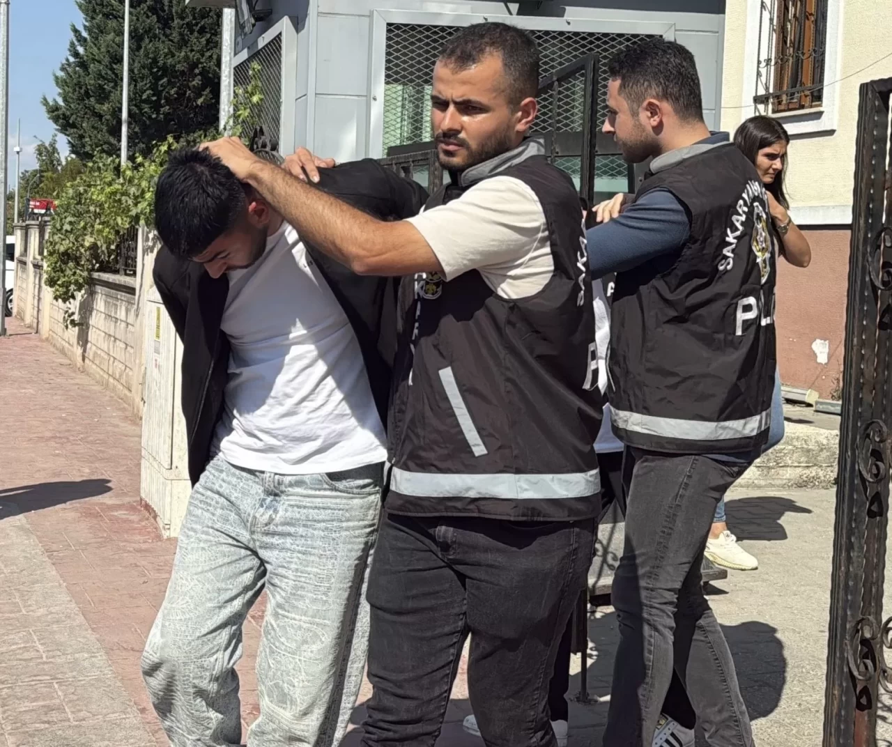 Sakarya Serdivan’da silahlı kavga: 1 ölü, 2 tutuklama