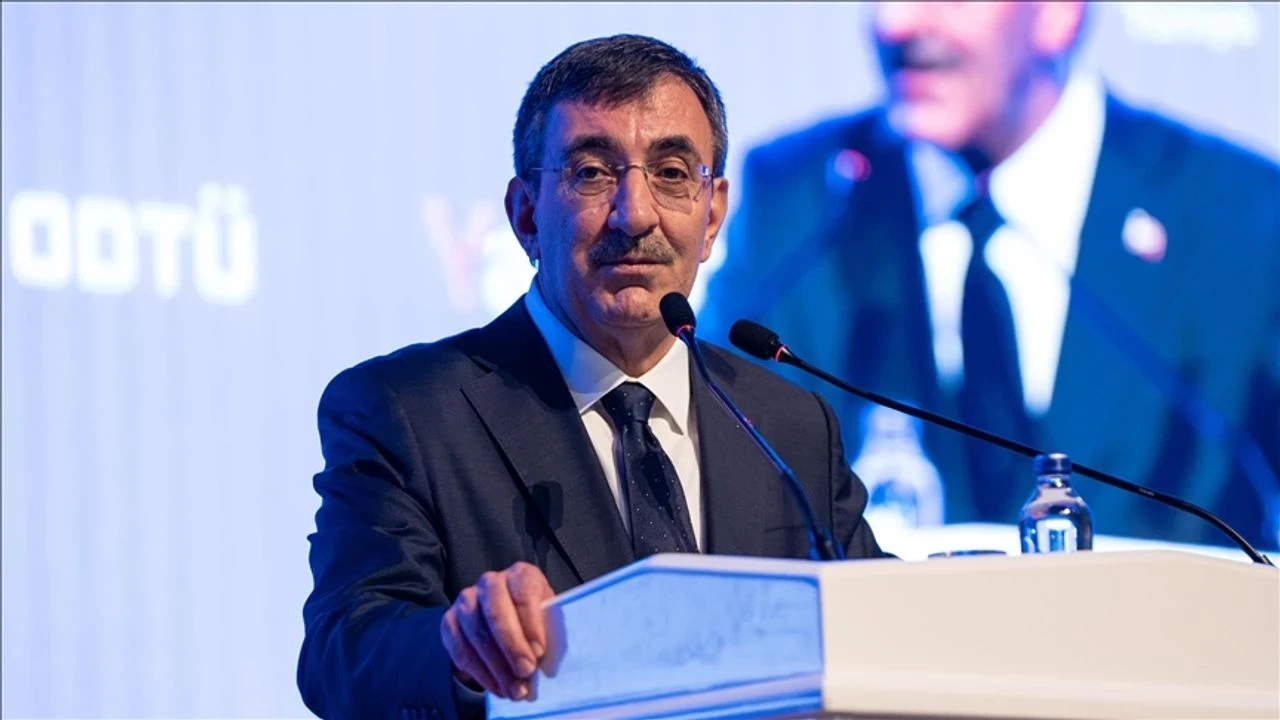 Cumhurbaşkanı Yardımcısı Yılmaz Bişkek’te Seslendi: Ticarette 5 Milyar Dolarlık Dev Hedef!