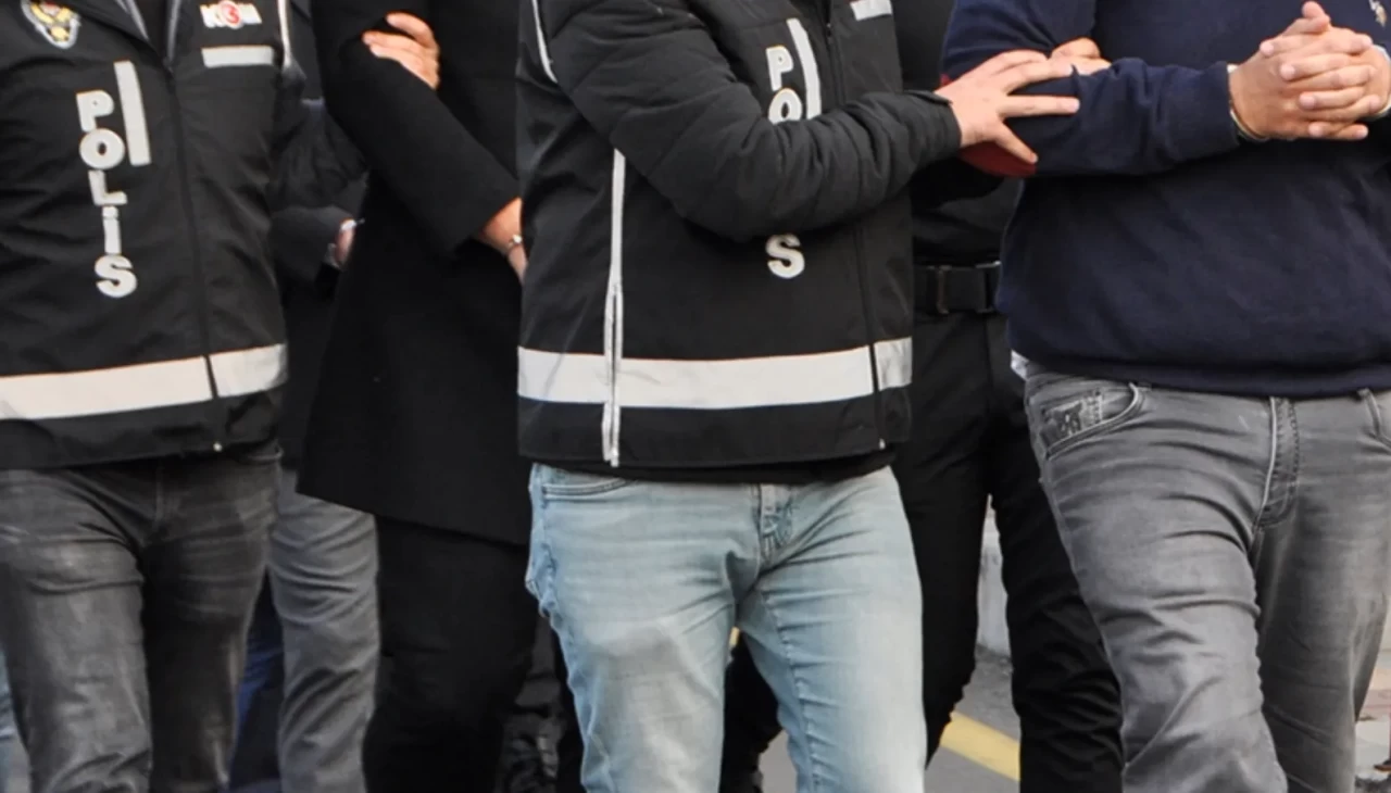 Rüşvet zinciri çöktü: İstanbul ve Ankara’da vergi müfettişlerine operasyon