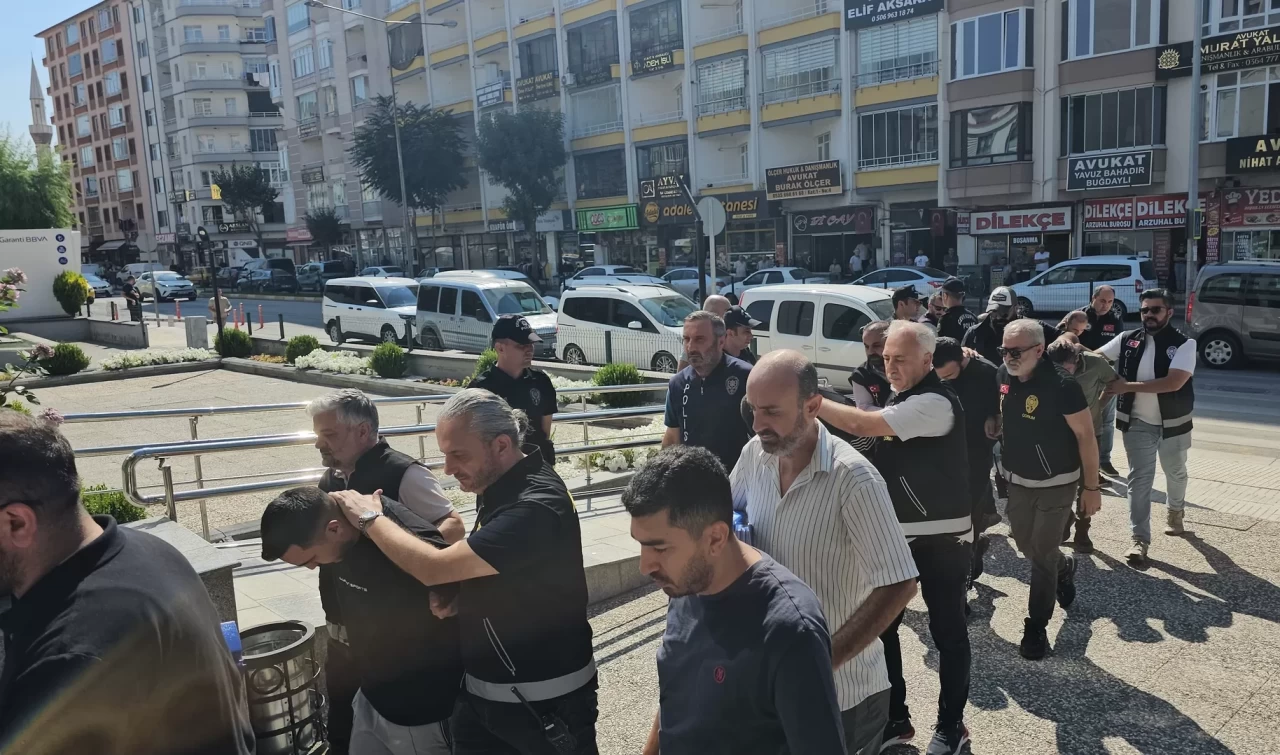 Çorum'da "change" araç operasyonu: 9 gözaltı