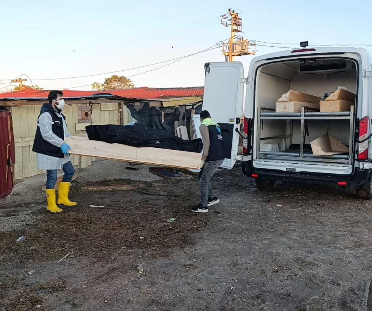Tekirdağ Çerkezköy’de baraka yangını: 1 kadın hayatını kaybetti