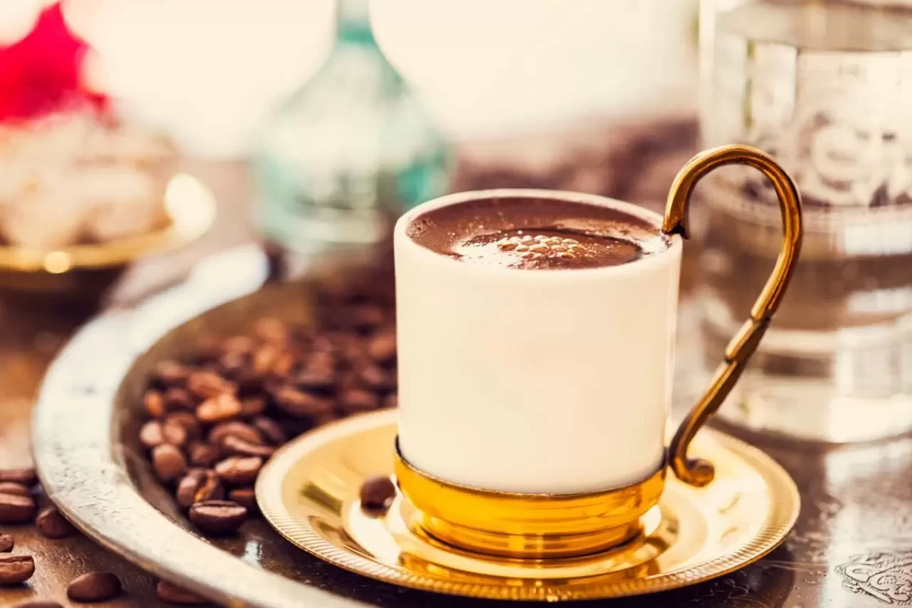 Bol Köpüklü Türk Kahvesi Nasıl Yapılır? İşte Püf Noktalarıyla Geleneksel Lezzet