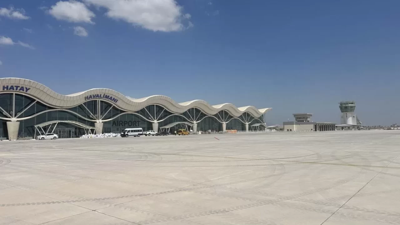 Hatay Havalimanı’nda hasret bitti: Uçuşlar yeniden başladı