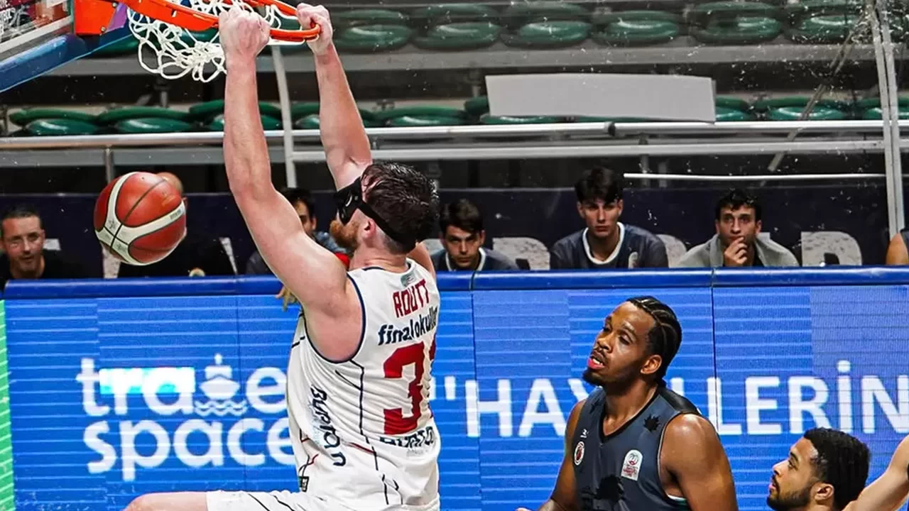 Finalspor, Türkiye Basketbol Ligi’nde Yalovaspor Basketbol’u geçti | Maç Sonucu Finalspor 95-92 Yalovaspor Basketbol