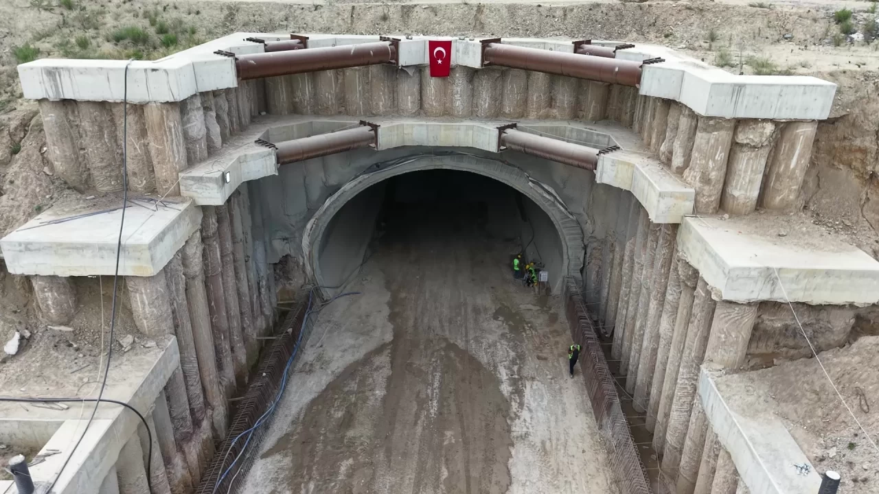 Dev proje hayata geçiyor: Türkiye’nin en uzun ve en geniş tek tüneli