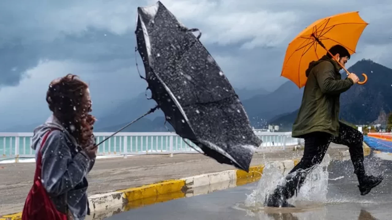 Meteoroloji alarm verdi! Sağanak yağış iki ili vuracak