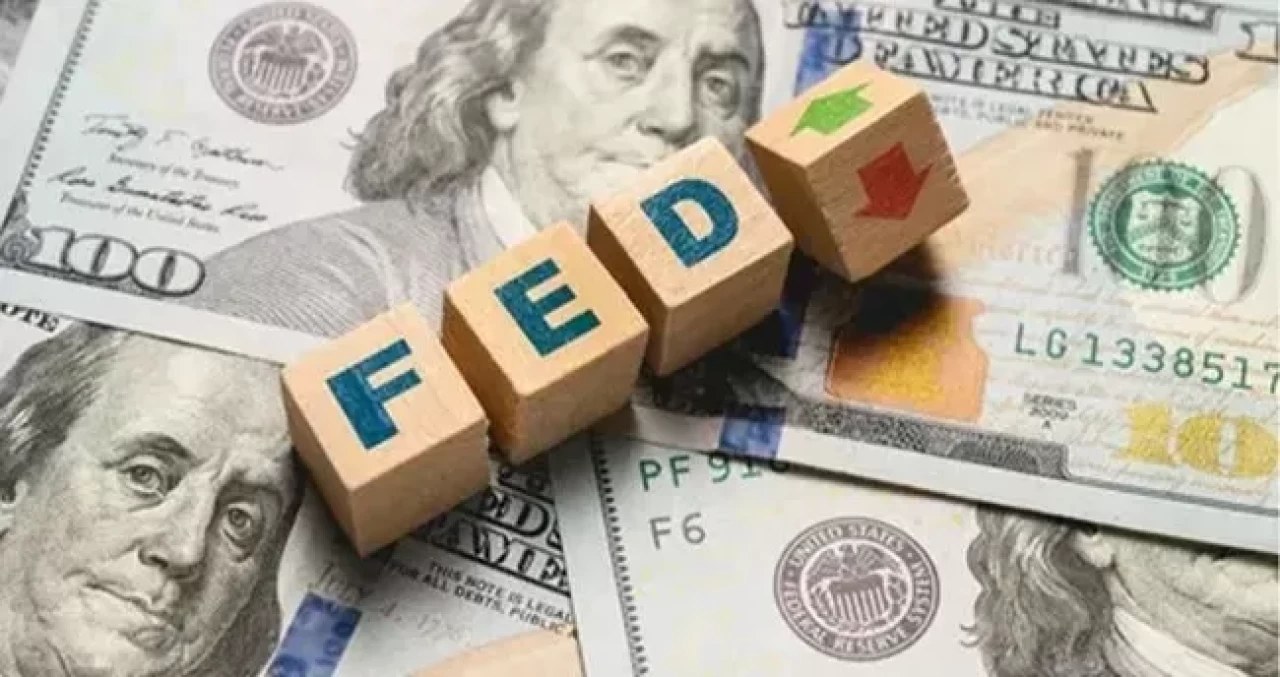 Aylar sonra bir ilk! Fed faiz oranını 25 baz puan indirdi