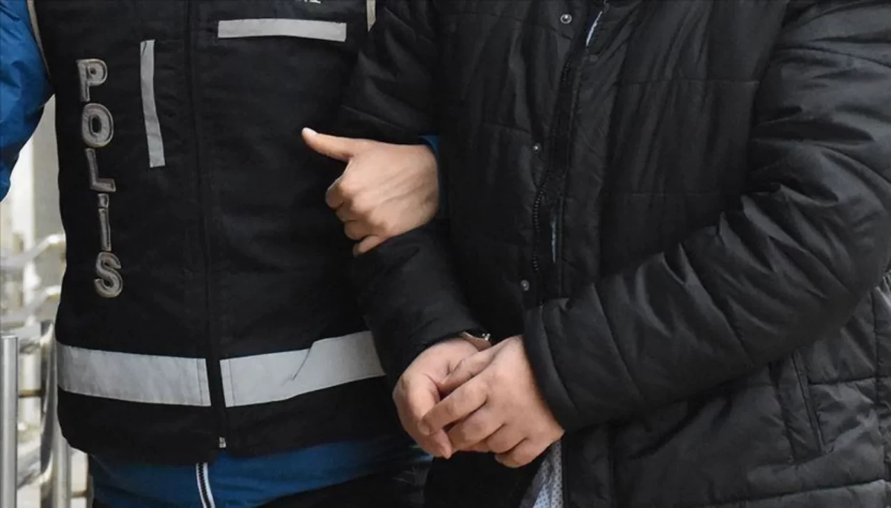 Adana’da evinde uyuşturucu bulunan zanlı tutuklandı!