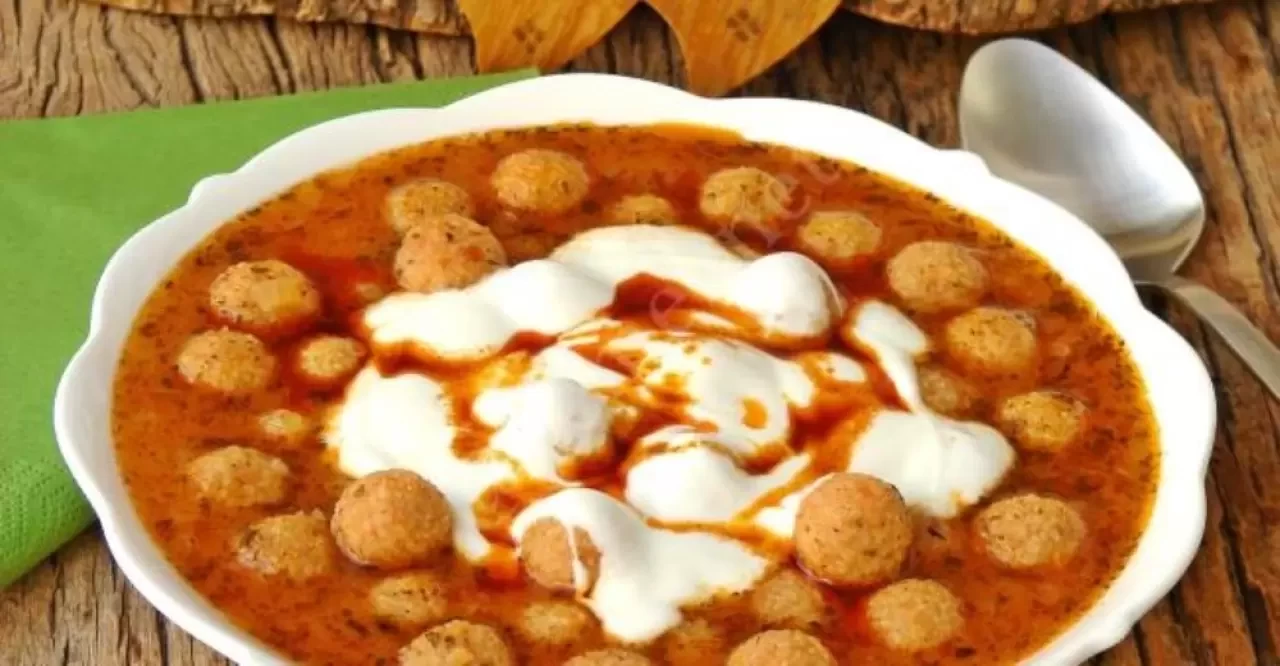 Sıkıcık Çorbası Tarifi: Yöresel ve Besleyici Lezzet