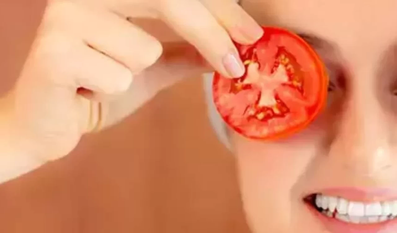 Domates maskesi ile cildinizi gençleştirin