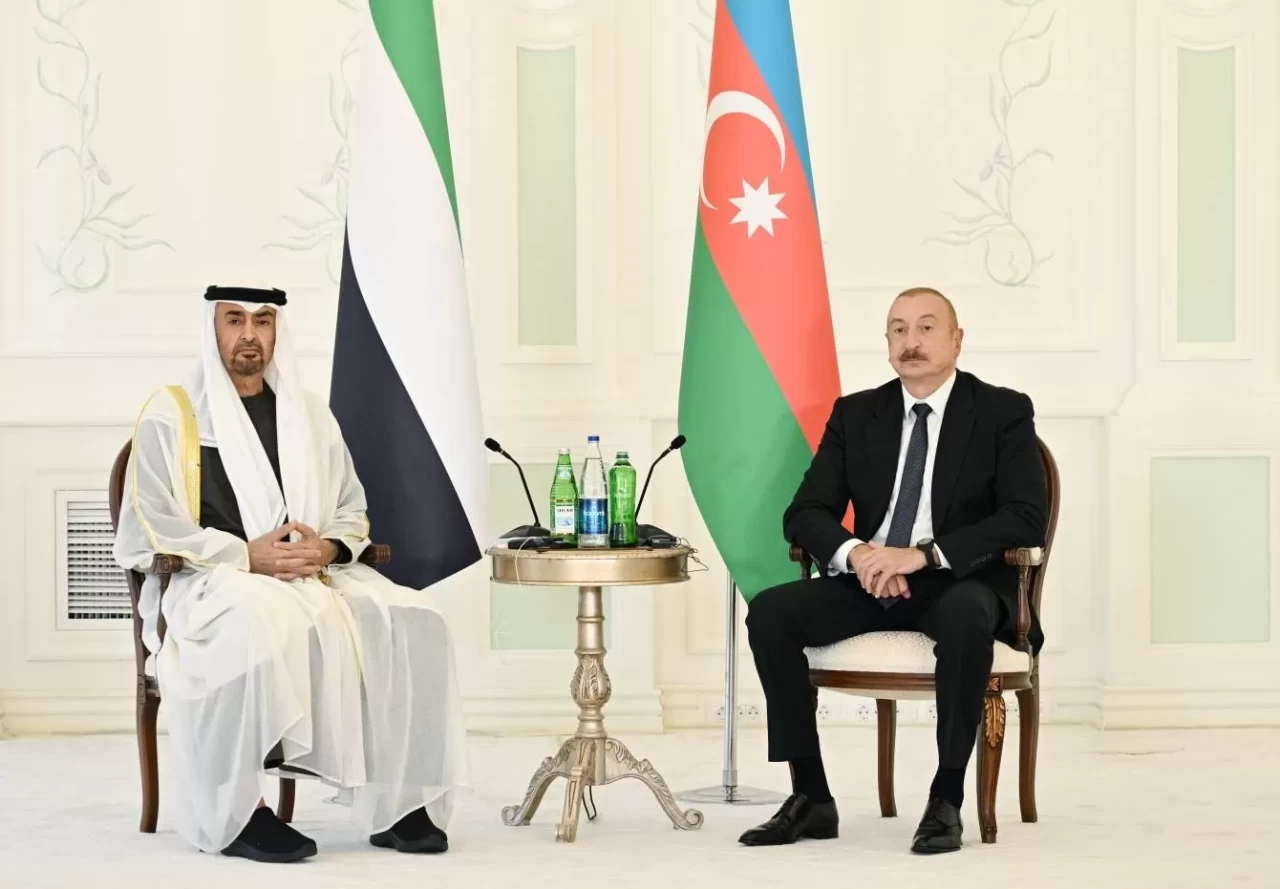 BAE Devlet Başkanı Nahyan, Azerbaycan Cumhurbaşkanı Aliyev ile bir araya geldi