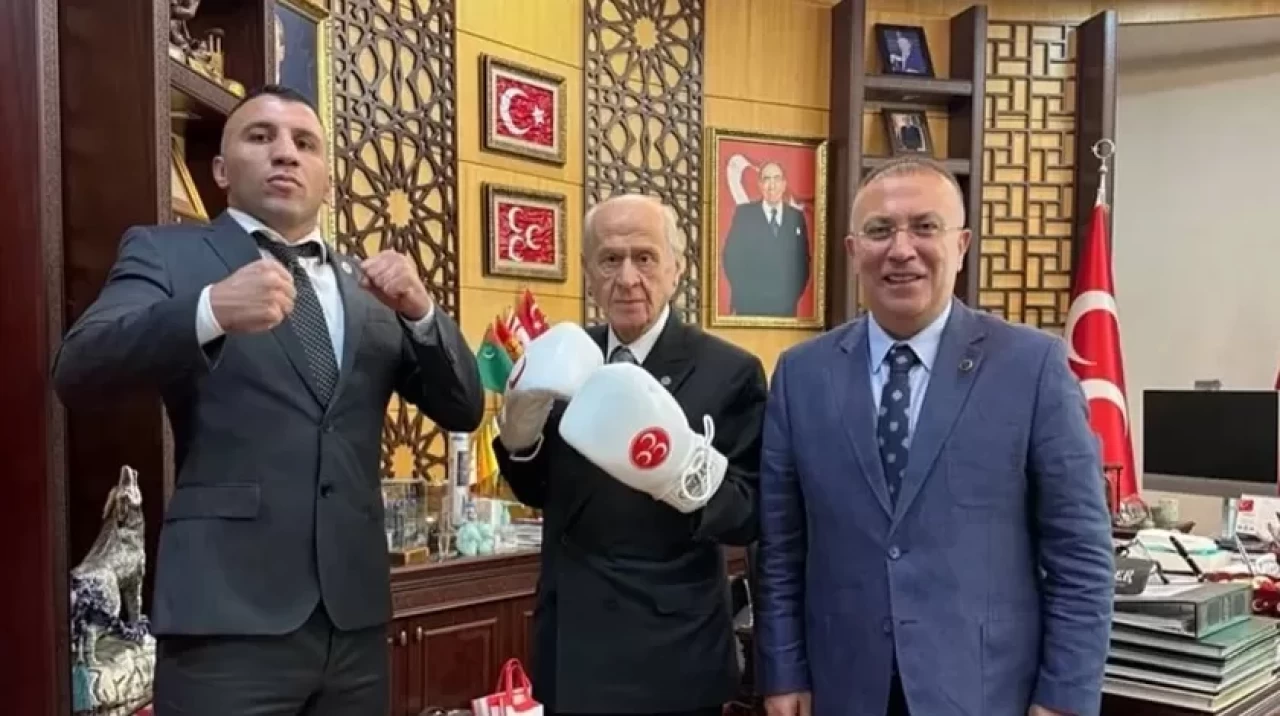 MHP lideri Bahçeli, boksör Avni Yıldırım'ı kabul etti