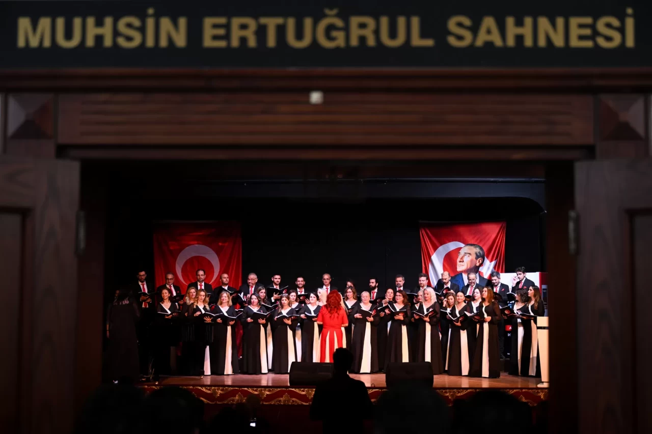 Ankara Kültür Yolu Festivali'nde Türkiye Polifonik Korolar Derneği Korosu konser verdi