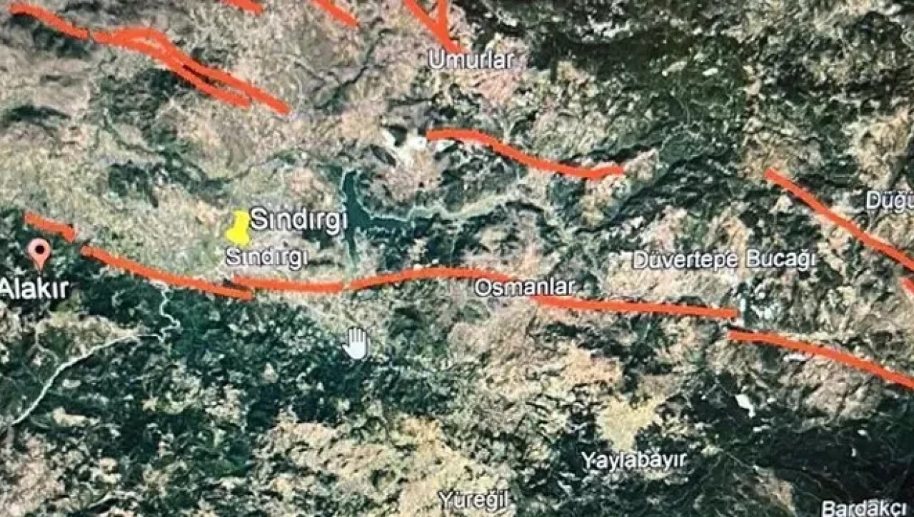 Sındırgı'daki depremler neyin habercisi? Uzmanından kritik uyarı..