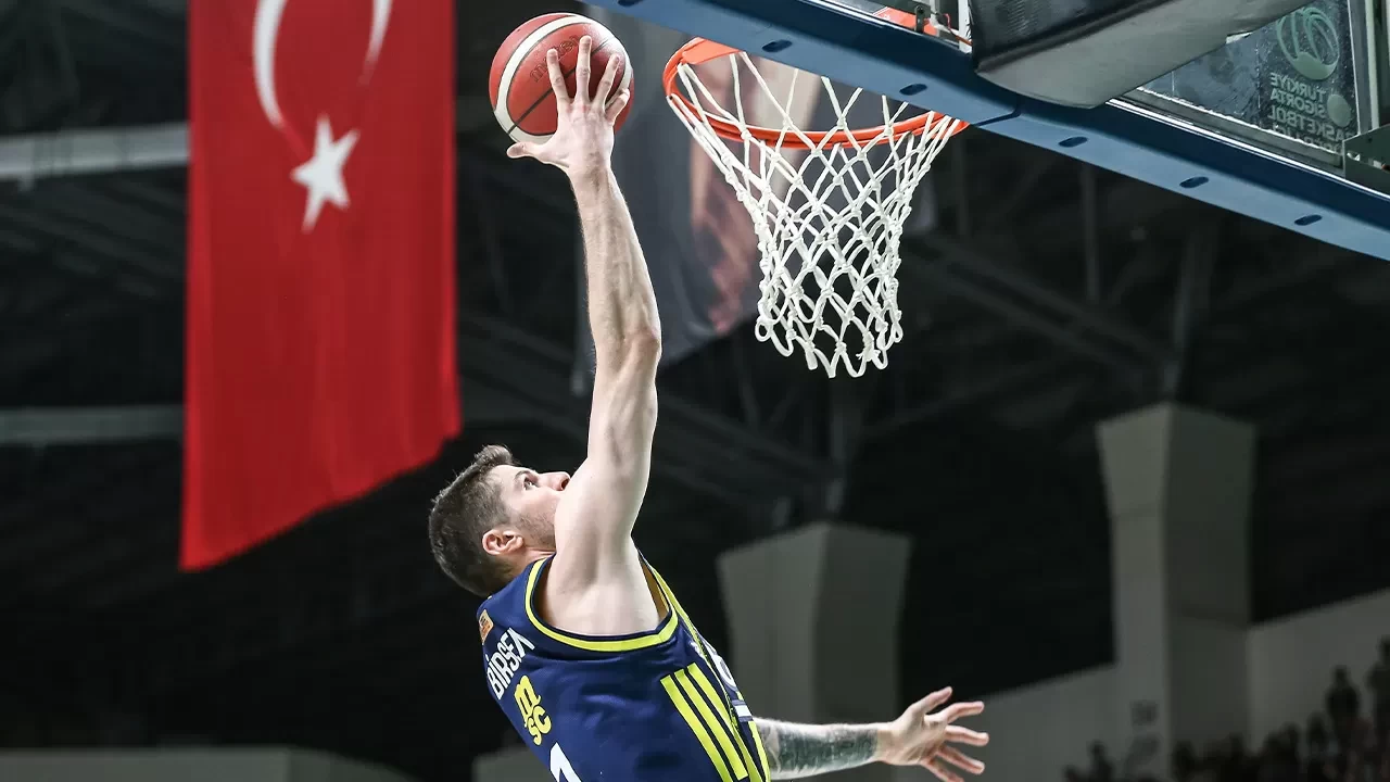 Fenerbahçe Erkek Basketbol Takımı EuroLeague’e Paris Basketbol maçıyla başlıyor