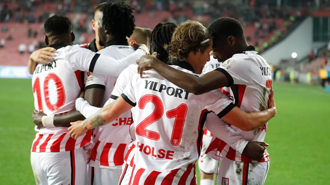 5 gollü maçta kazanan Samsunspor | Süper Lig'de Samsunspor 3-2 Fatih Karagümrük