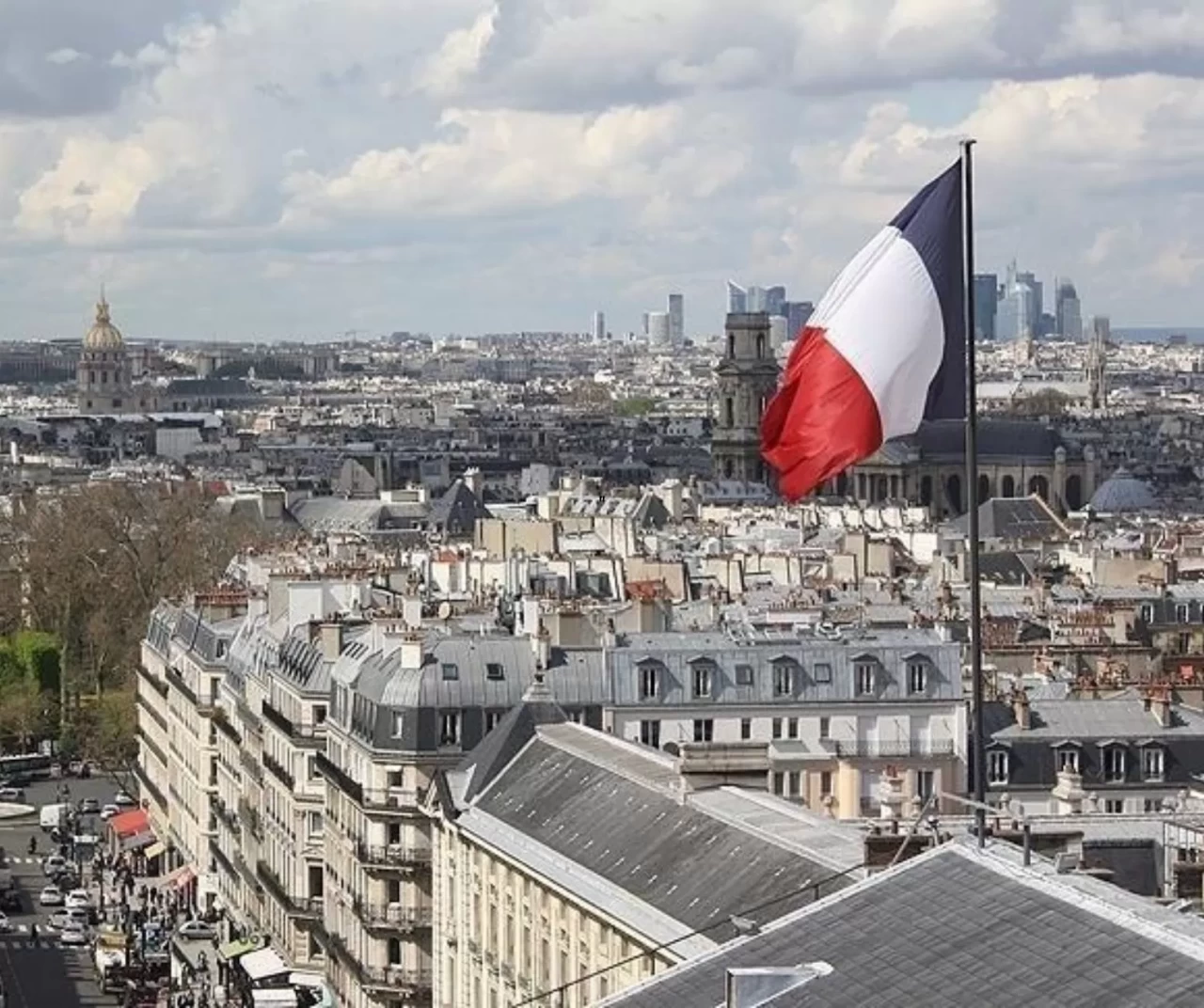Borç yükü büyüyor, Fransa’da toplumsal gerilim tırmanıyor