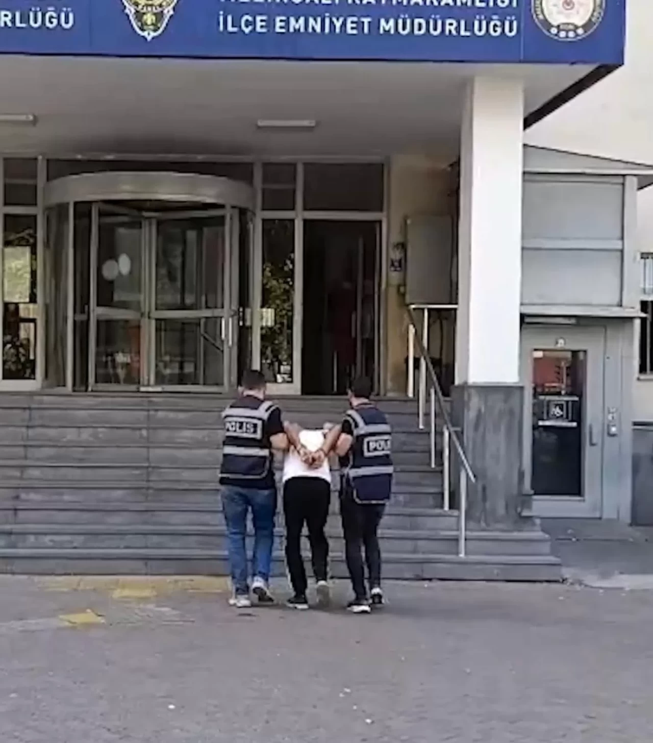 Kayseri'de hırsızlık suçundan 13 yıl cezası olan şahıs yakalandı