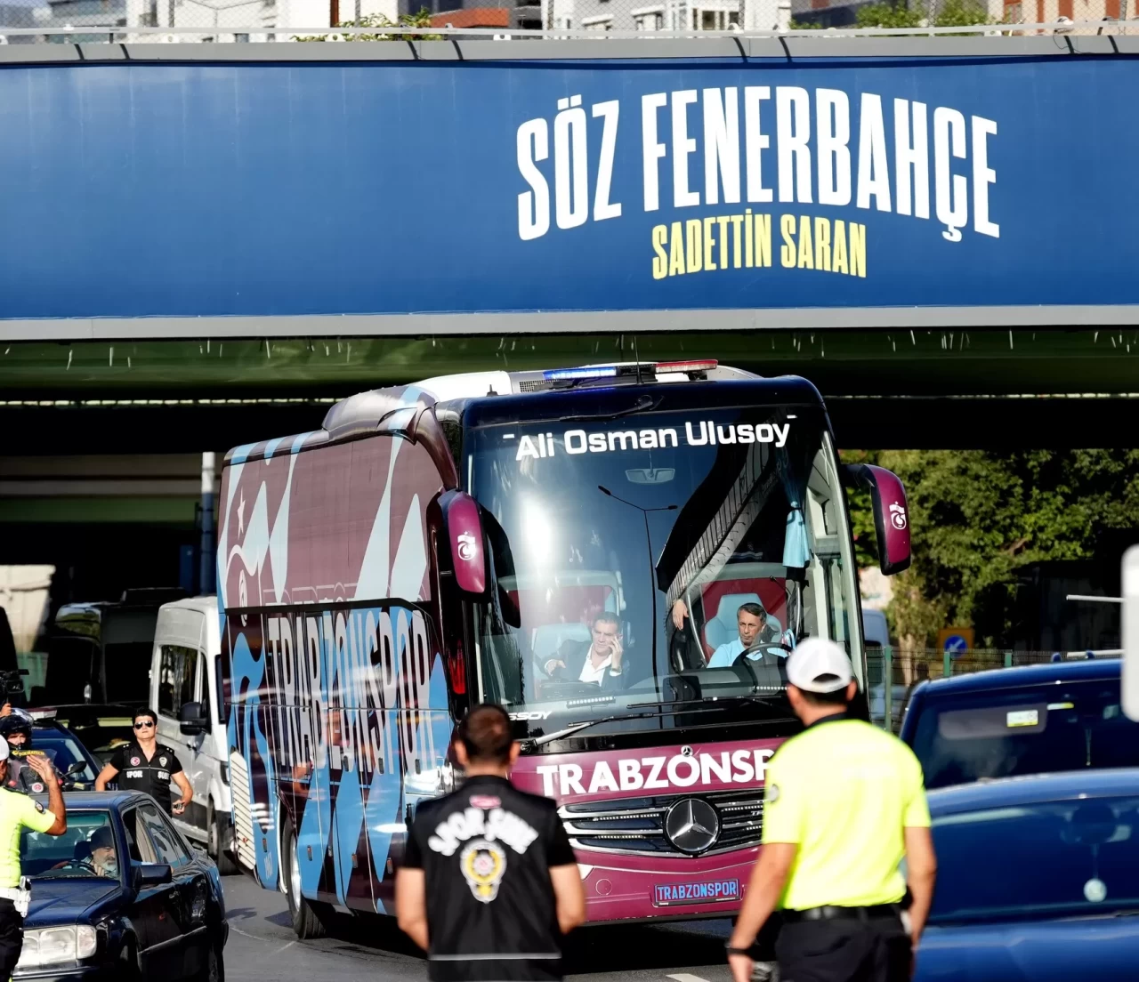 Trabzonspor, Fenerbahçe derbisi için stadyumda