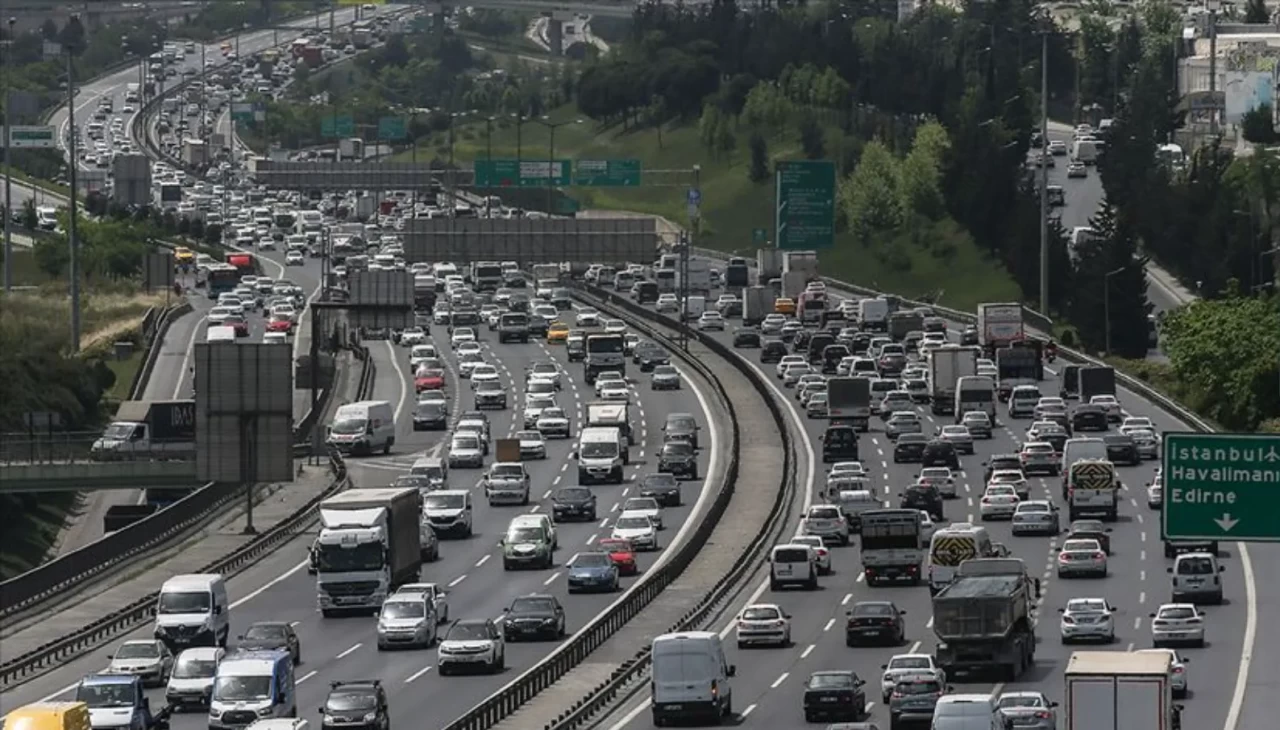 İstanbul’da Pazartesi kabusu: Trafik yüzde 80’i gördü