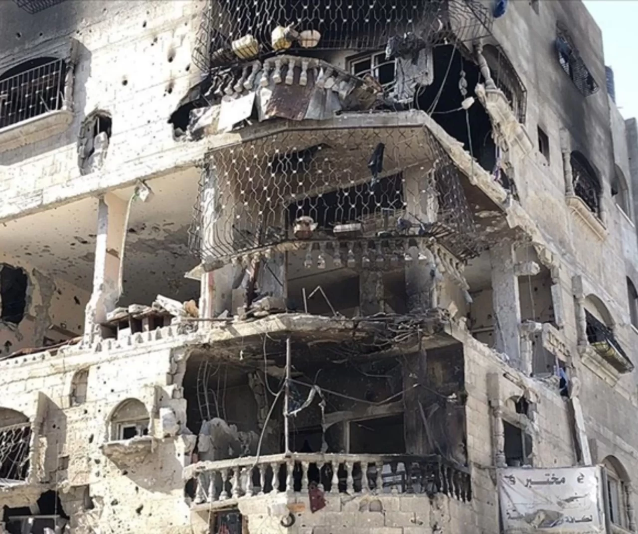 İsrail saldırıları Gazze’nin kuzeyinde internet ve iletişimi kesintiye uğrattı