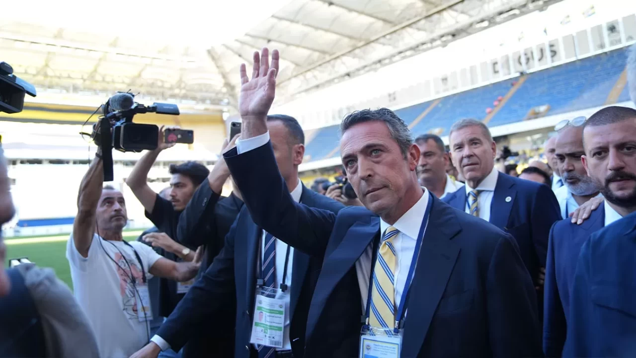 Ali Koç: "Bir nefer olarak her zaman Fenerbahçe'nin emrinde olacağım"